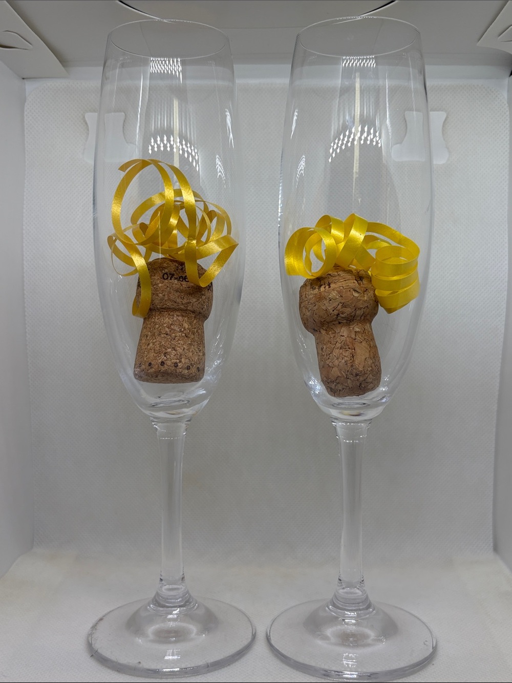 Clear Glass Champagne Flutes 🥂